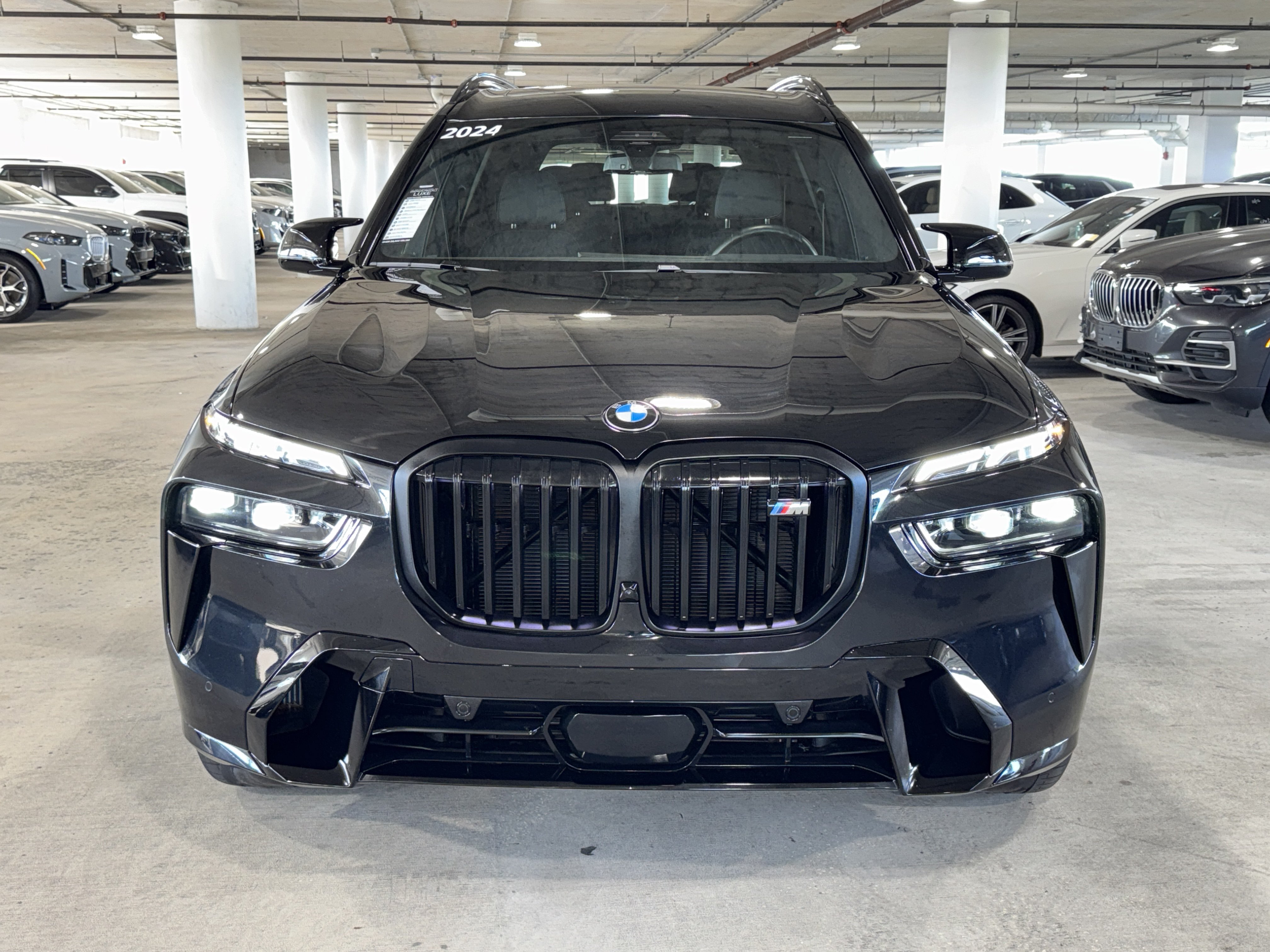 Used 2024 BMW X7 M60i w/ Executive Package AWD/4WD image 3