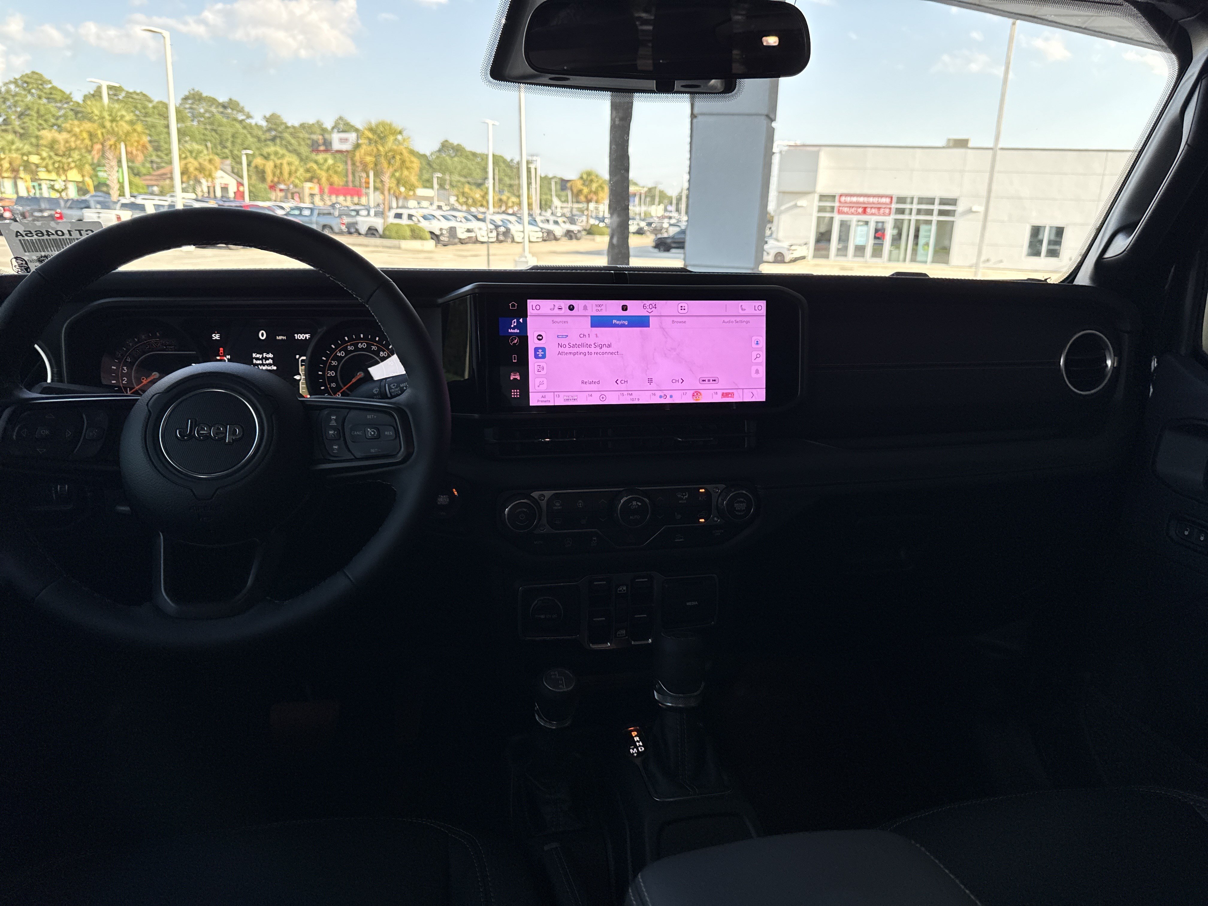 Used 2026 Jeep Gladiator Sport AWD/4WD image 19