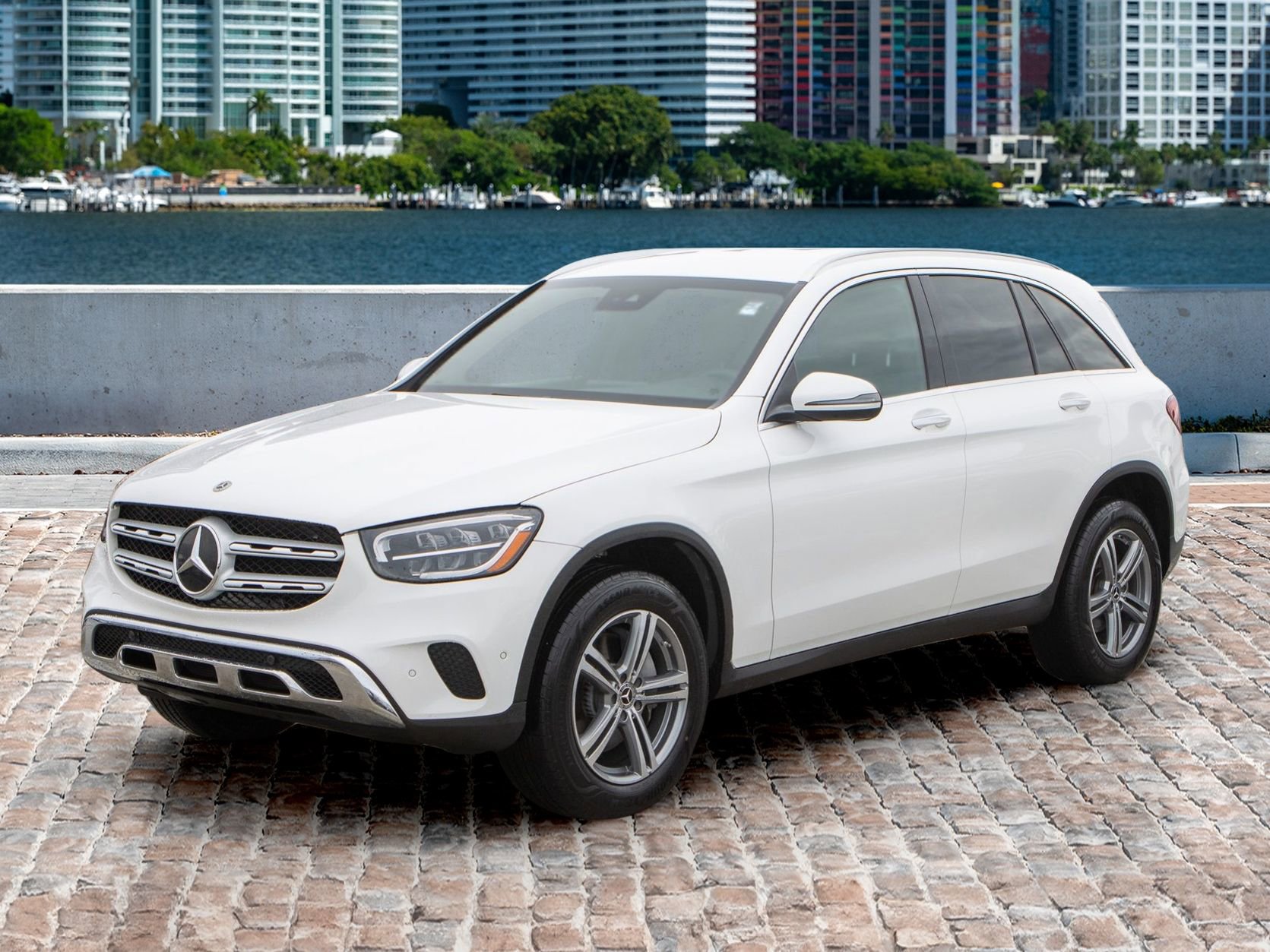 Used 2022 Mercedes-Benz GLC 300 image 1