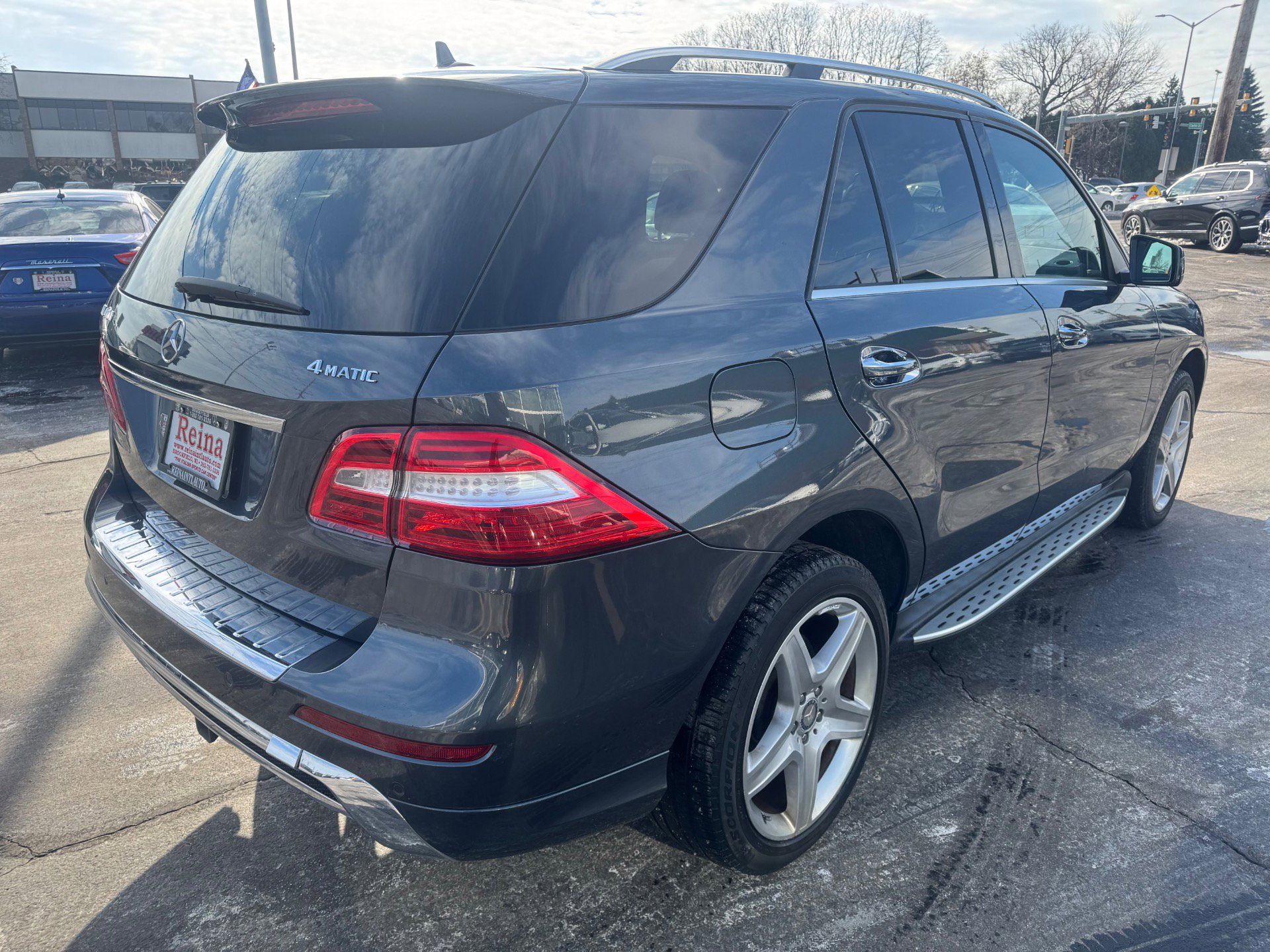 Used 2015 Mercedes-Benz ML 400 4-MATIC image 12