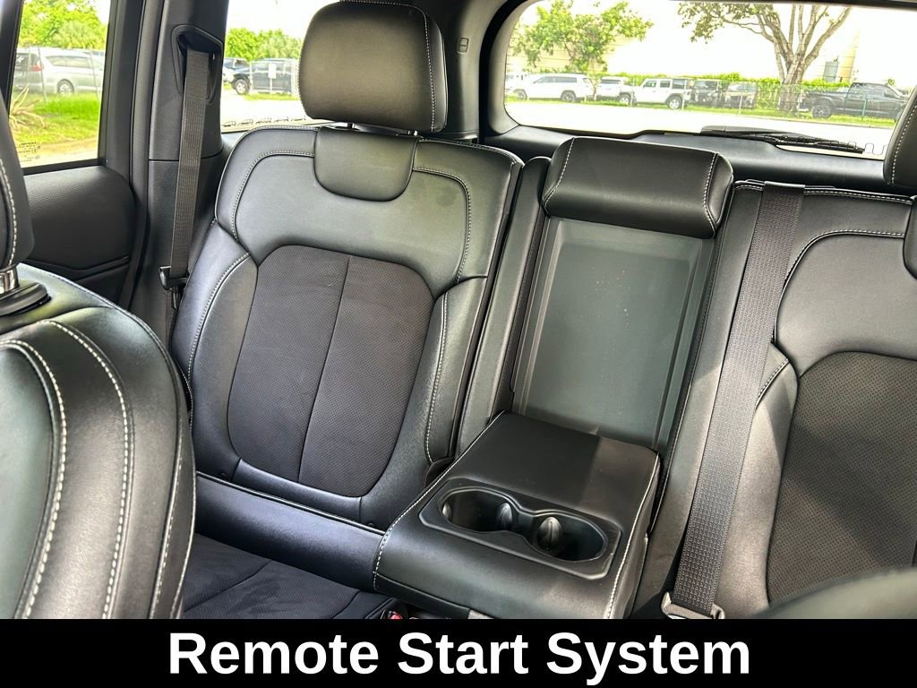 Certified 2024 Jeep Grand Cherokee Altitude image 16