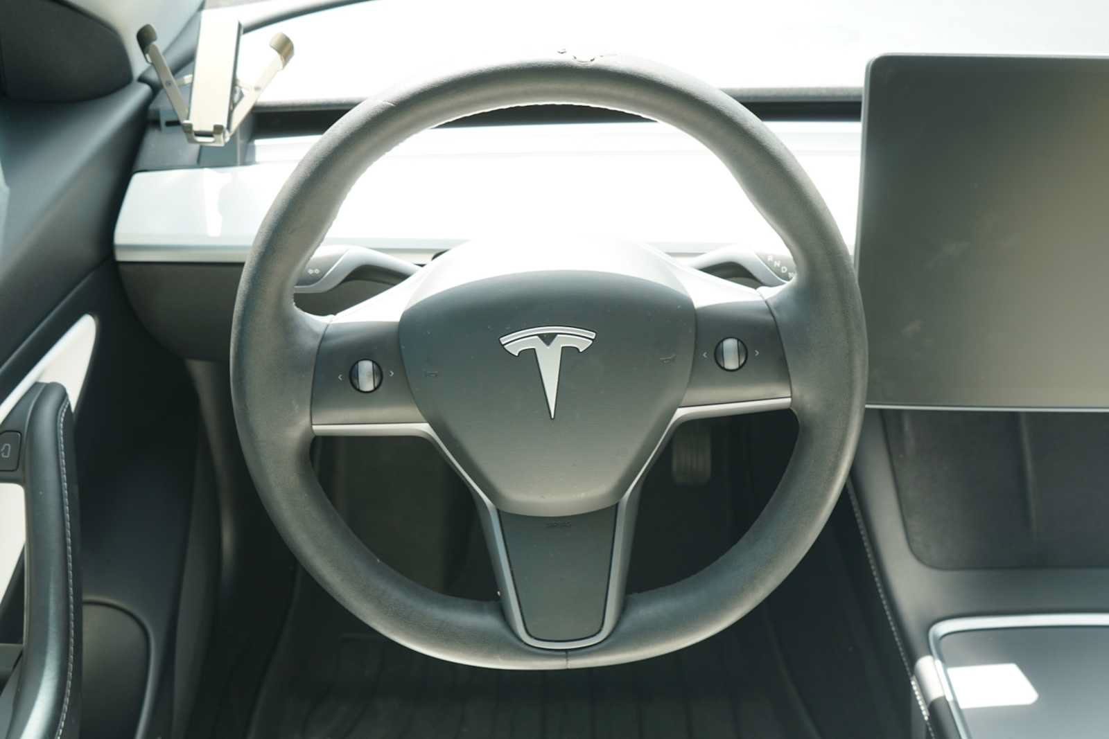 Used 2021 Tesla Model 3 Standard Range Plus RWD image 23