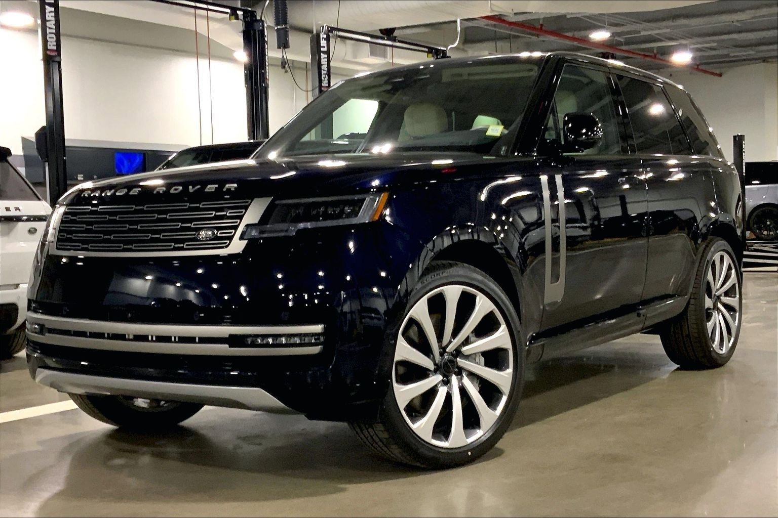 New 2026 Land Rover Range Rover SE
