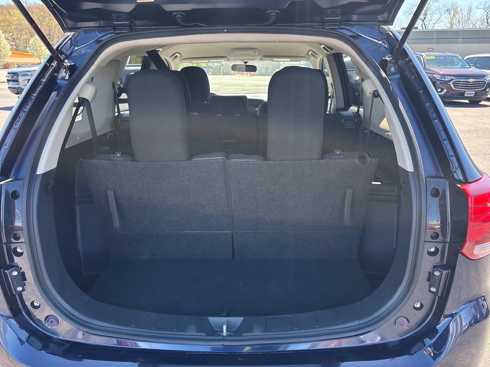 Used 2016 Mitsubishi Outlander SE AWD/4WD image 22