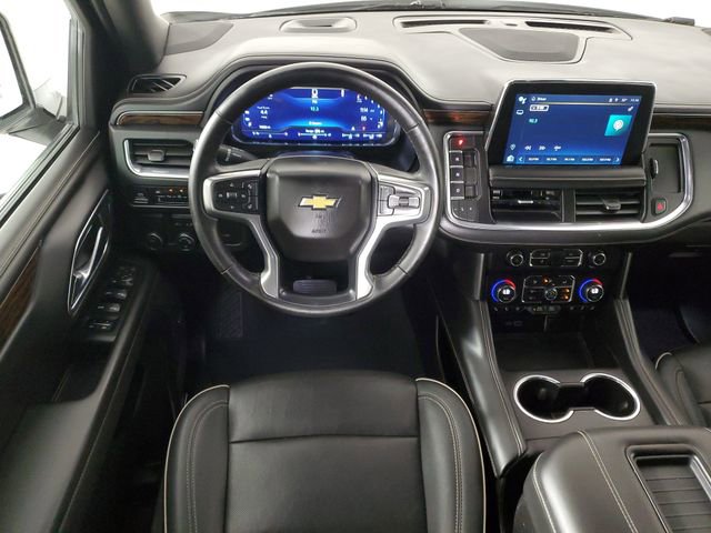 Used 2023 Chevrolet Suburban Premier image 17
