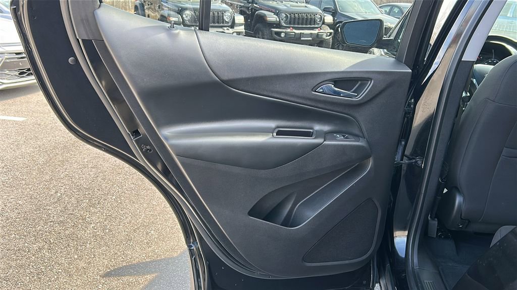 Used 2018 Chevrolet Equinox LT image 22