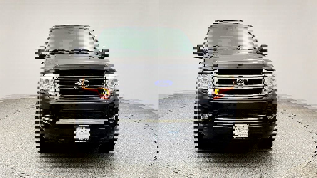 Used 2016 Ford Expedition Limited image 2