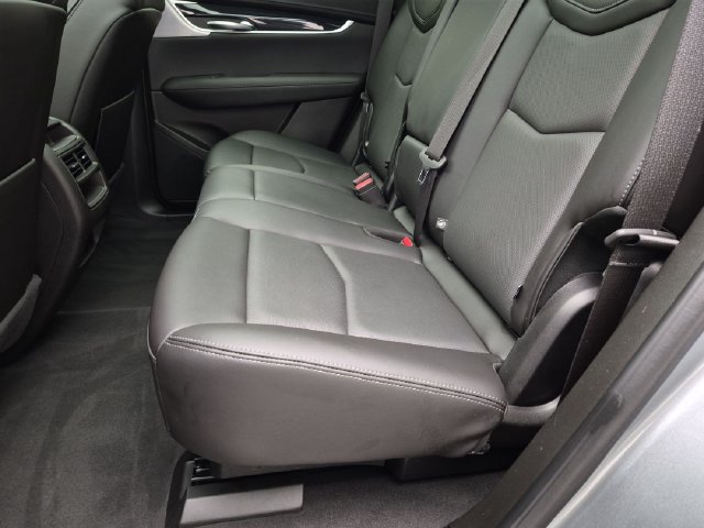 Certified 2024 Cadillac XT5 Premium Luxury w/ LPO, Floor Liner Package AWD/4WD image 22