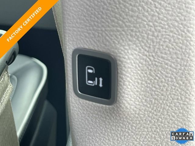 Used 2024 Chrysler Pacifica Limited image 24