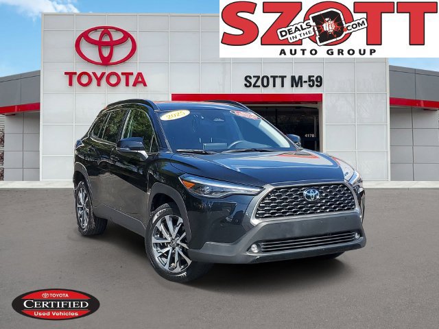 Certified 2025 Toyota Corolla Cross XLE AWD/4WD image 1