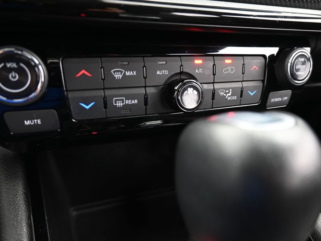 Used 2023 Jeep Compass Trailhawk image 24