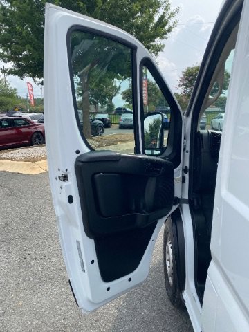 Used 2024 RAM ProMaster 2500 w/ Convenience Group FWD image 12