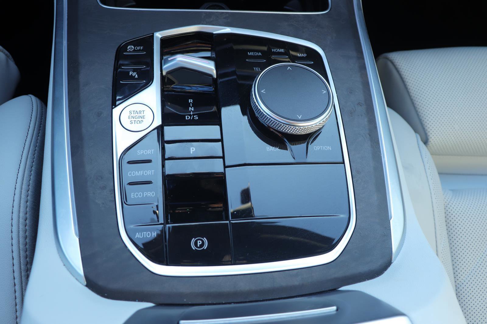 Certified 2024 BMW X5 sDrive40i w/ M Sport Package image 41