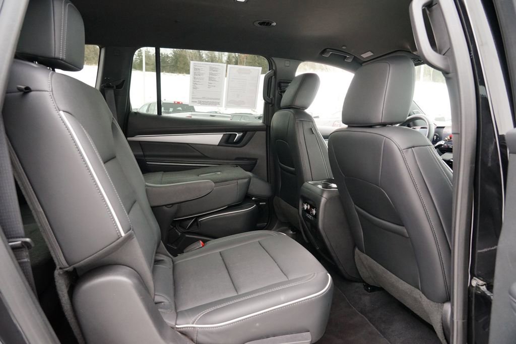 Used 2025 Buick Enclave Preferred image 28