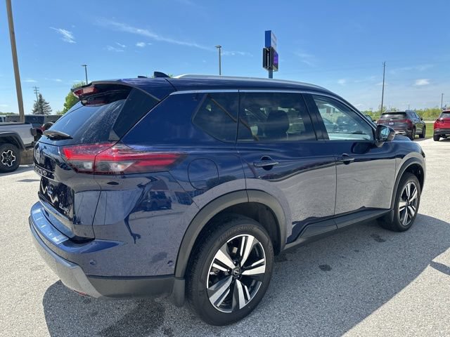 Used 2025 Nissan Rogue SL w/ Tech Package AWD/4WD image 3