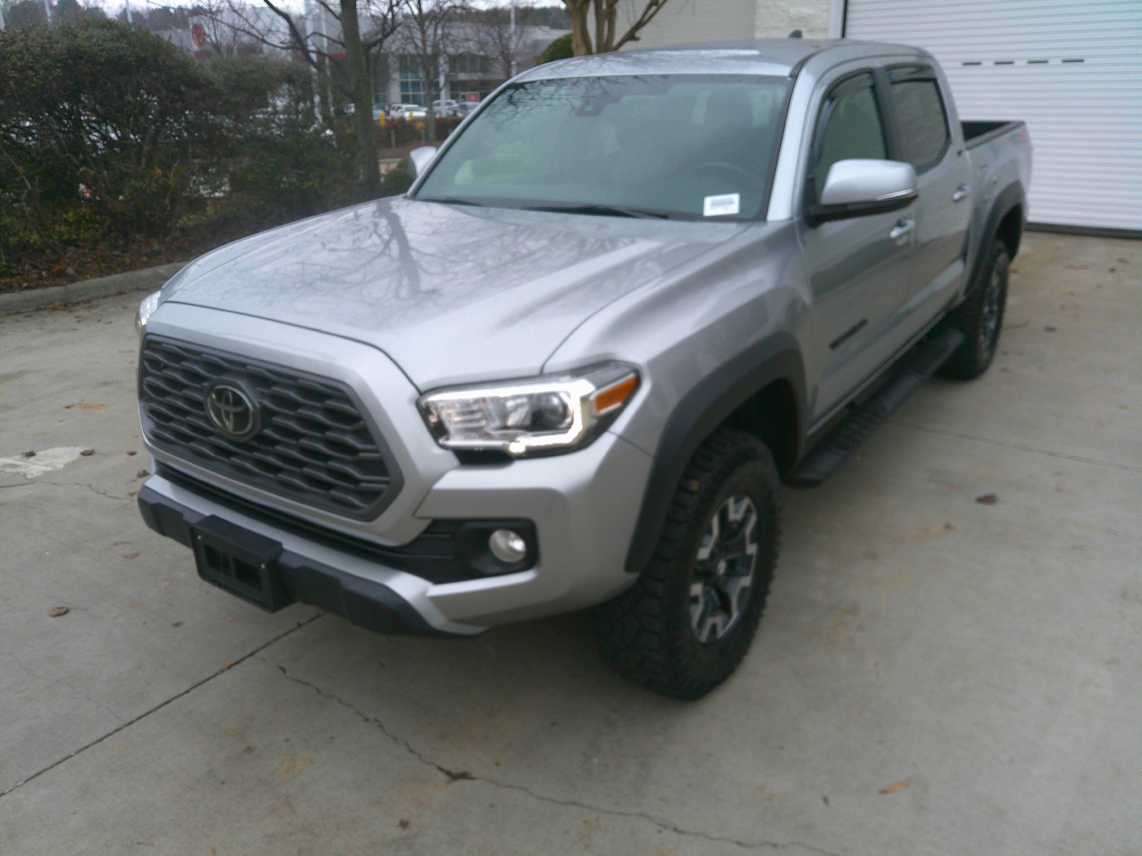 Used 2023 Toyota Tacoma TRD Off-Road image 6