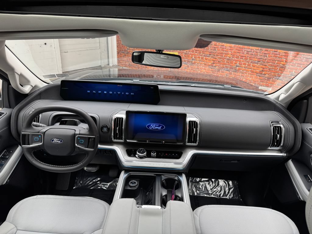 New 2027 Ford Expedition Platinum w/ Platinum Ultimate Package AWD/4WD image 14