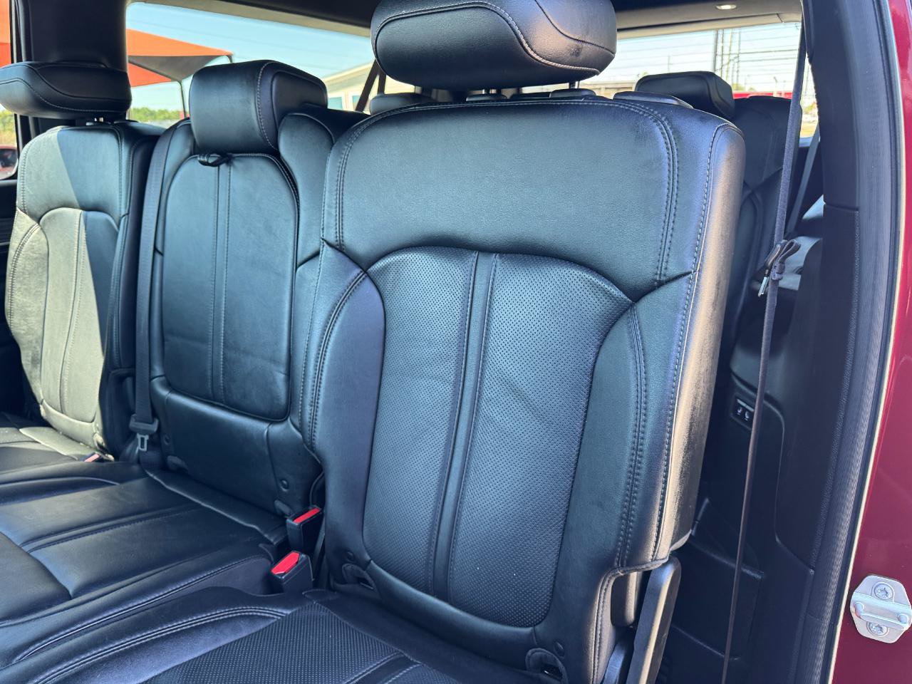 Used 2023 Jeep Wagoneer L Series II AWD/4WD image 19