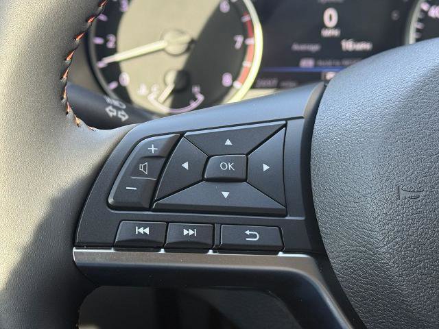 Certified 2025 Nissan Sentra SR w/ Midnight Edition image 28