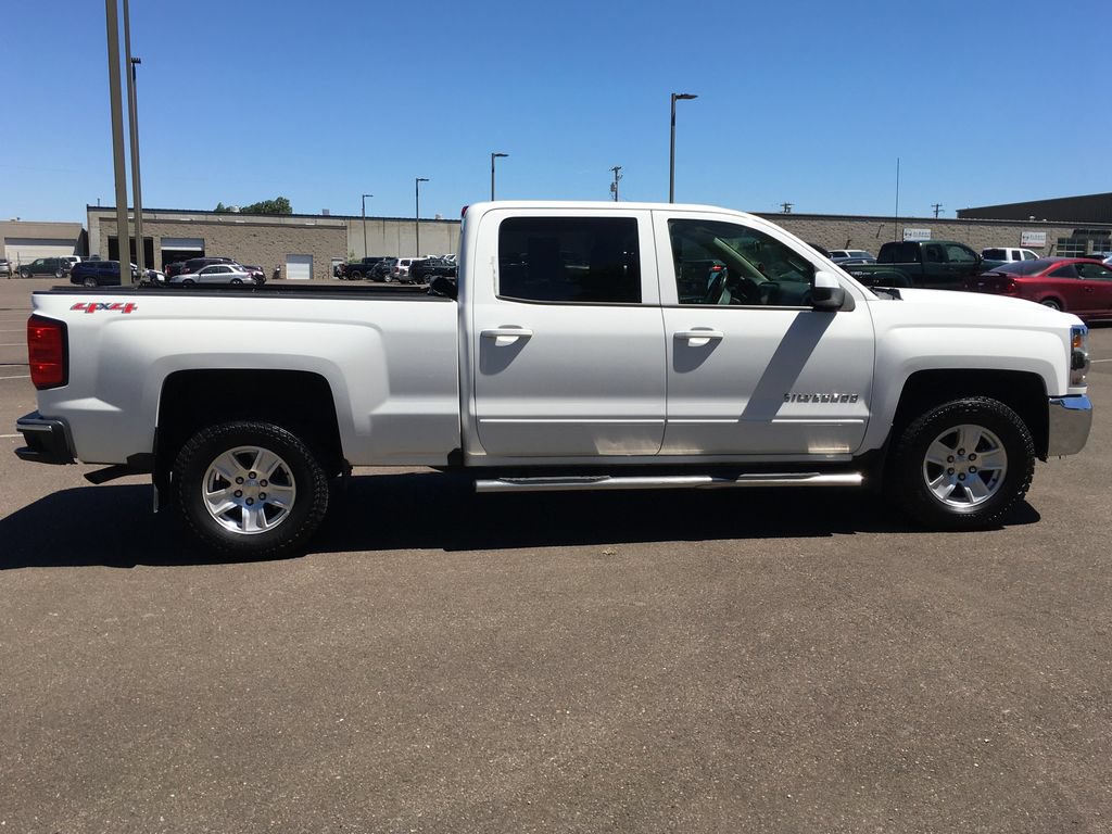 Used 2017 Chevrolet Silverado 1500 LT w/ All Star Edition AWD/4WD image 8