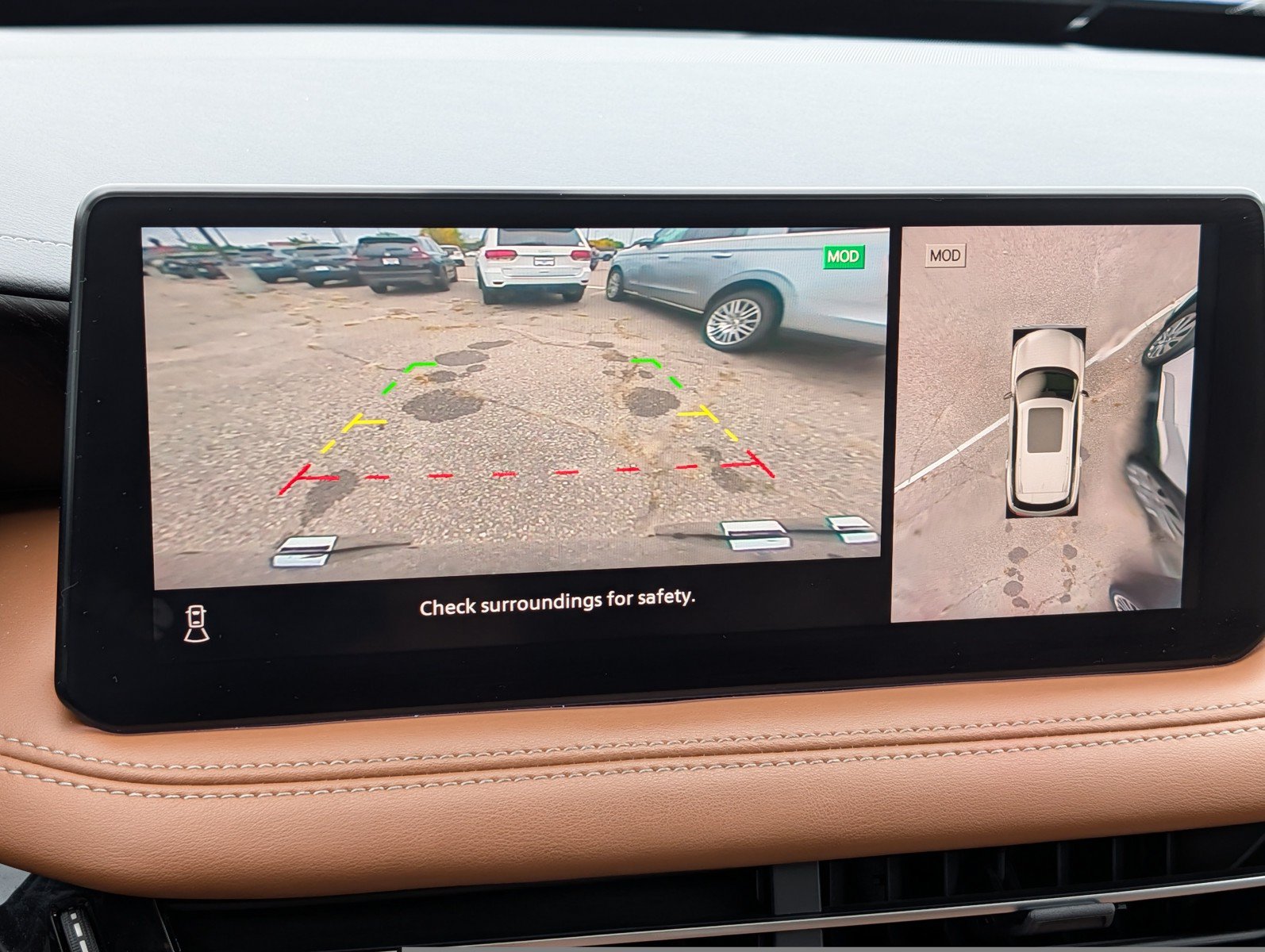 Used 2023 INFINITI QX60 Sensory AWD/4WD image 26