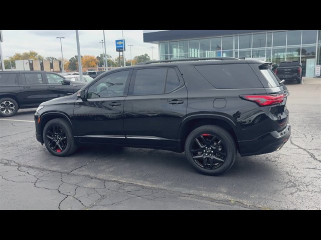 Used 2023 Chevrolet Traverse Premier w/ Redline Edition AWD/4WD image 6