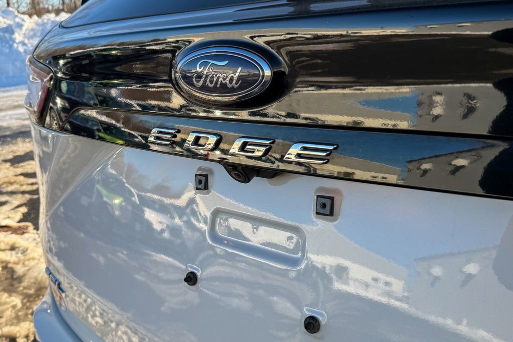Certified 2022 Ford Edge SEL w/ Convenience Package image 16
