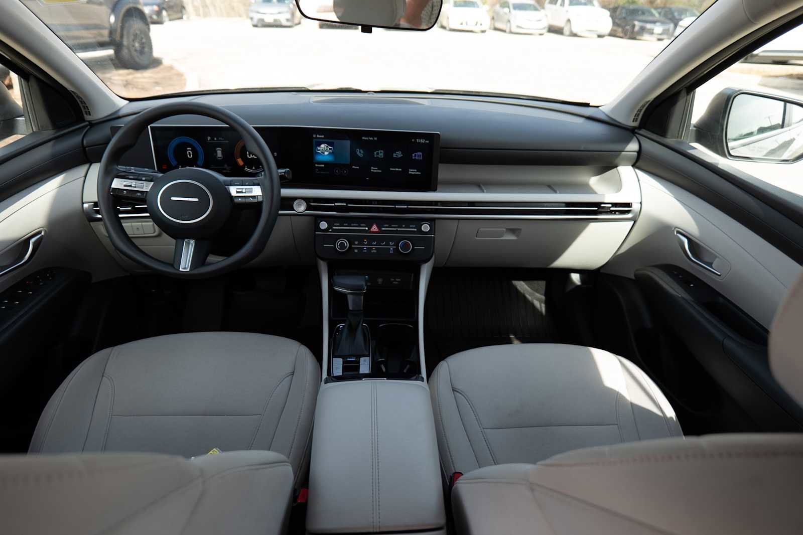 Used 2025 Hyundai Tucson SE image 24