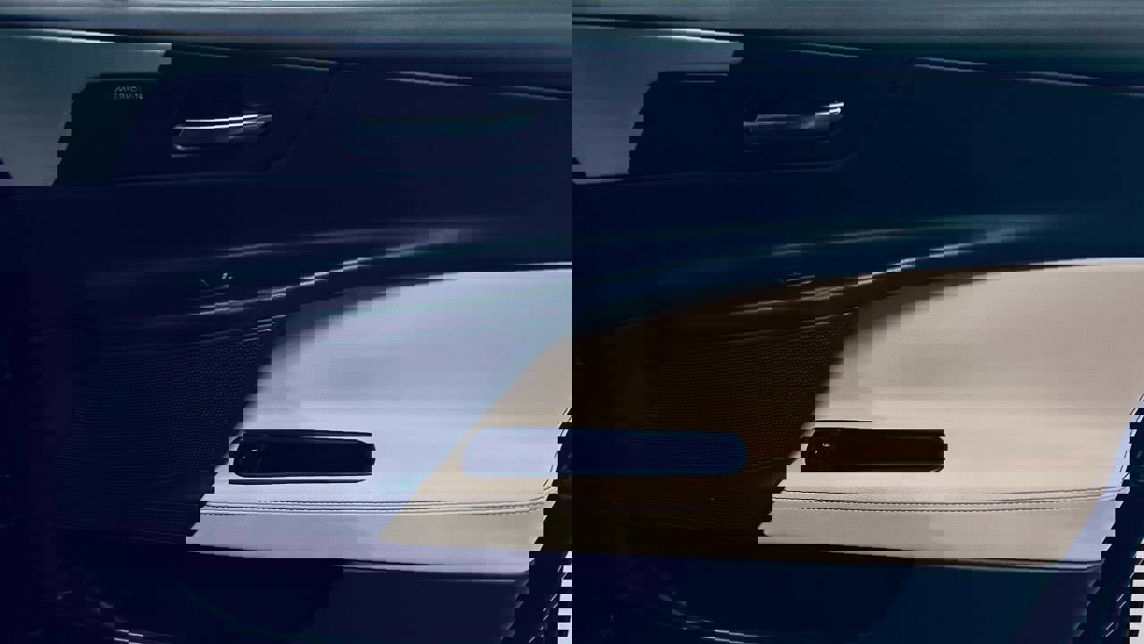 Used 2019 Jaguar XE Prestige image 35