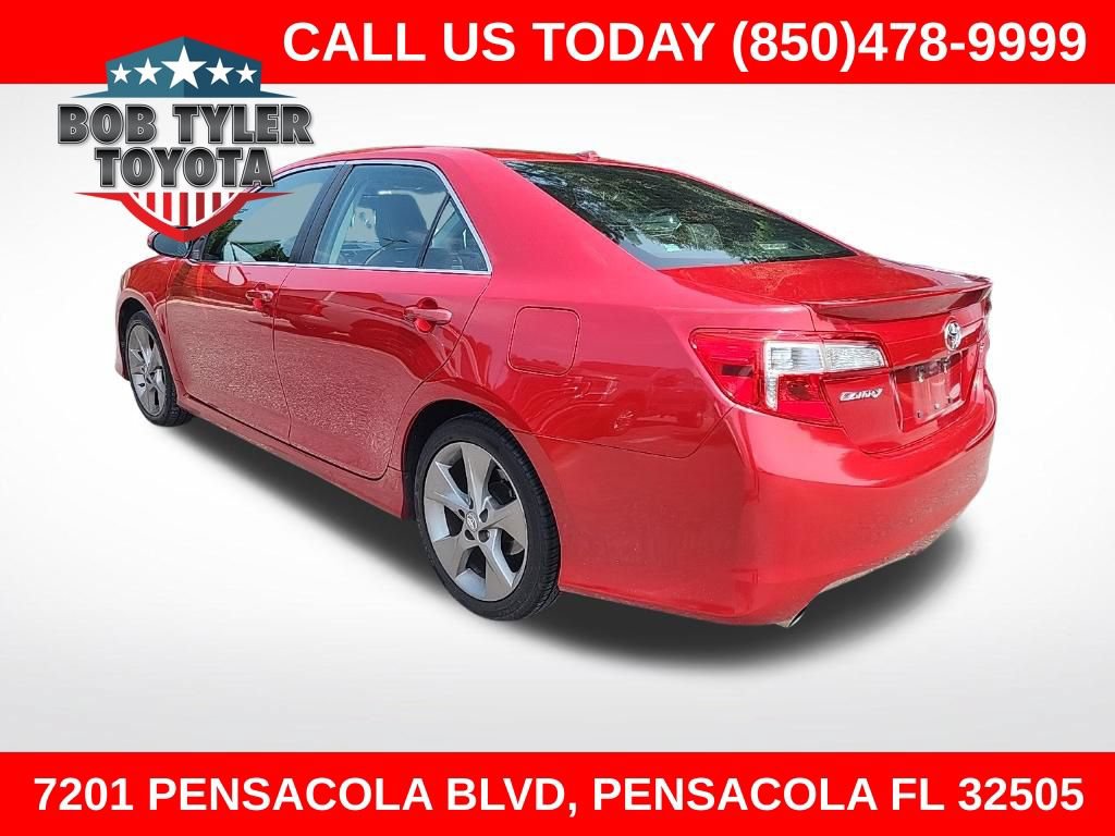 Used 2014 Toyota Camry SE w/ Moonroof Package FWD image 1