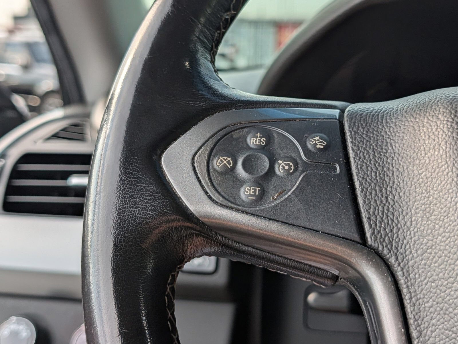 Used 2019 Chevrolet Tahoe LT AWD/4WD image 30