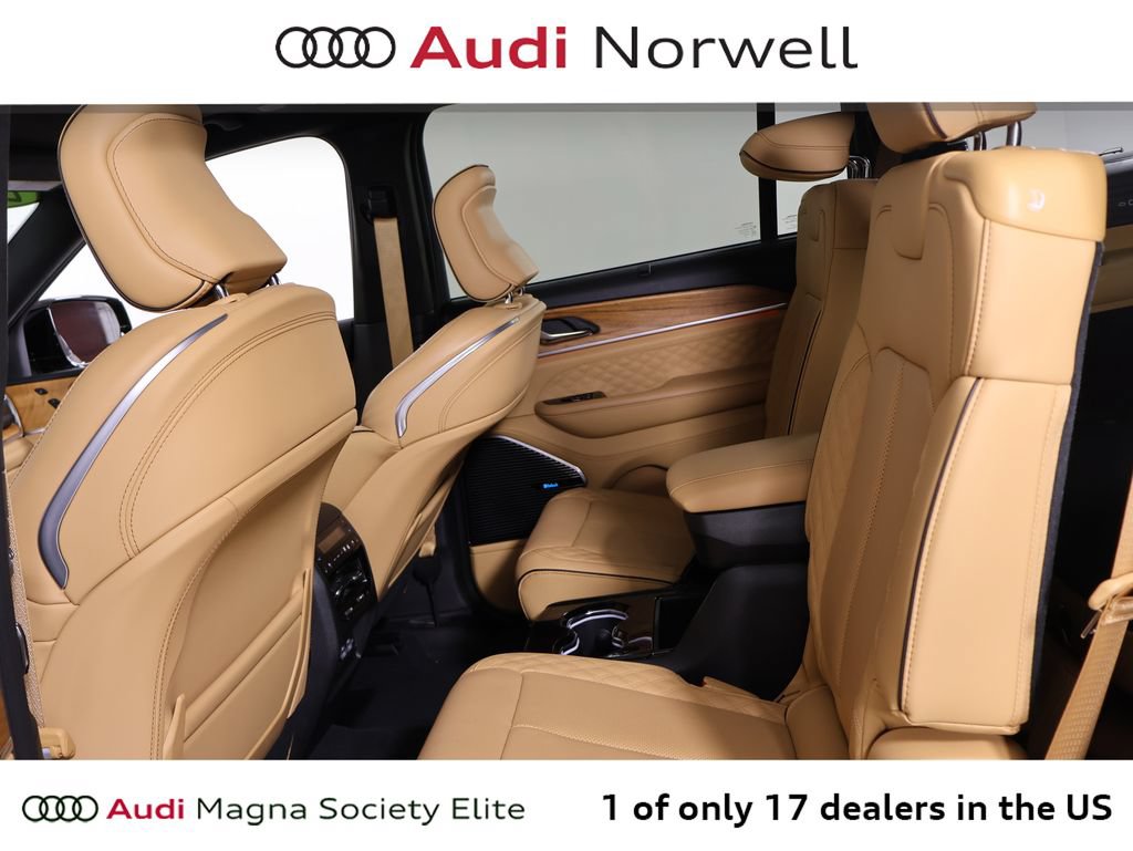 Used 2024 Jeep Grand Cherokee L Summit AWD/4WD image 25