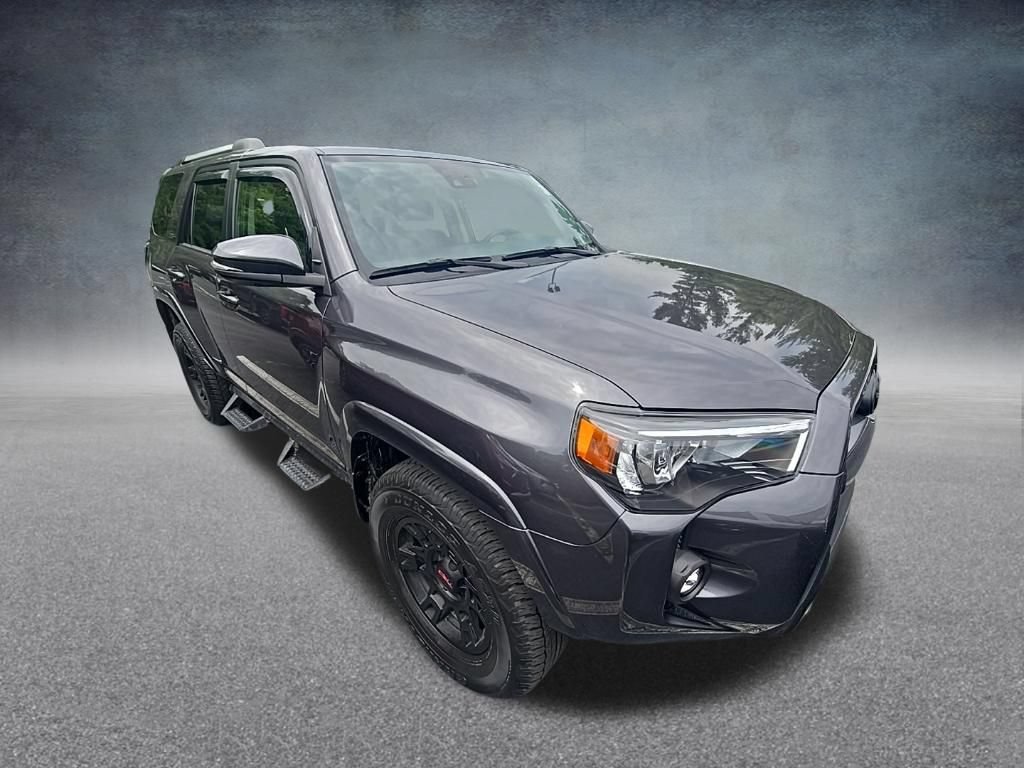 Used 2023 Toyota 4Runner SR5 Premium w/ Moonroof Package AWD/4WD image 2