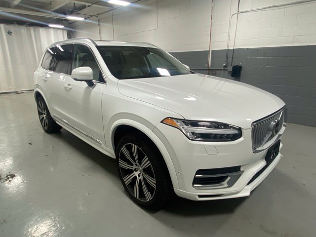 Certified 2024 Volvo XC90 T8 Ultimate w/ Protection Package AWD/4WD image 4