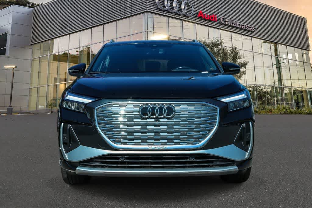 Used 2024 Audi Q4 e-tron Premium AWD/4WD image 2