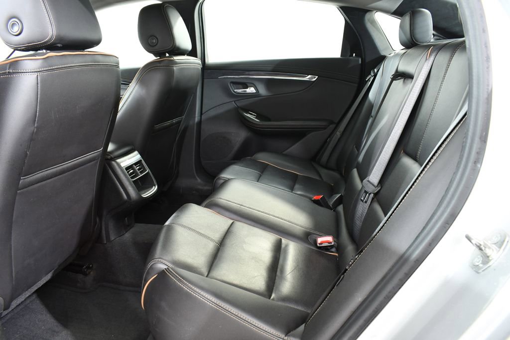 Used 2016 Chevrolet Impala LTZ FWD image 16