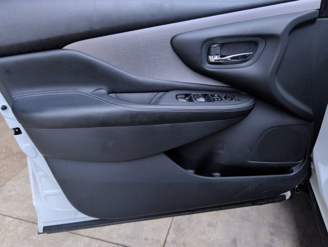 Used 2023 Nissan Murano SV w/ SV Midnight Edition Package AWD/4WD image 11