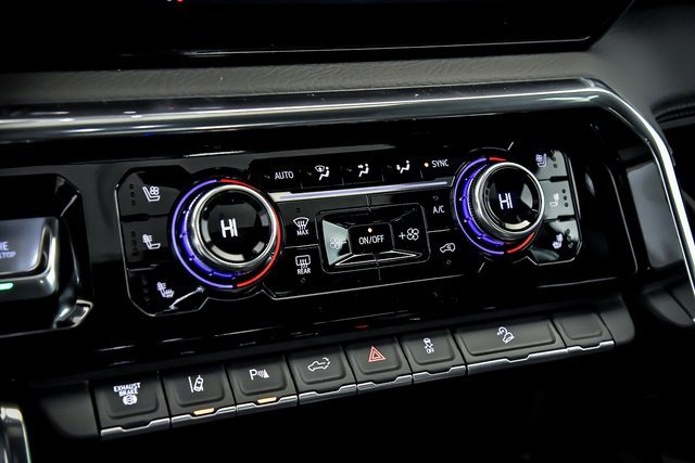 New 2025 GMC Sierra 2500 Denali w/ Denali Reserve Package image 19