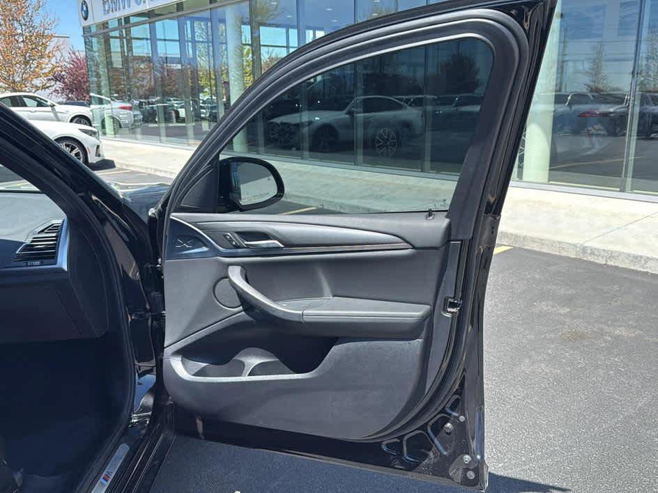 Used 2024 BMW X3 xDrive30i w/ M Sport Package AWD/4WD image 14