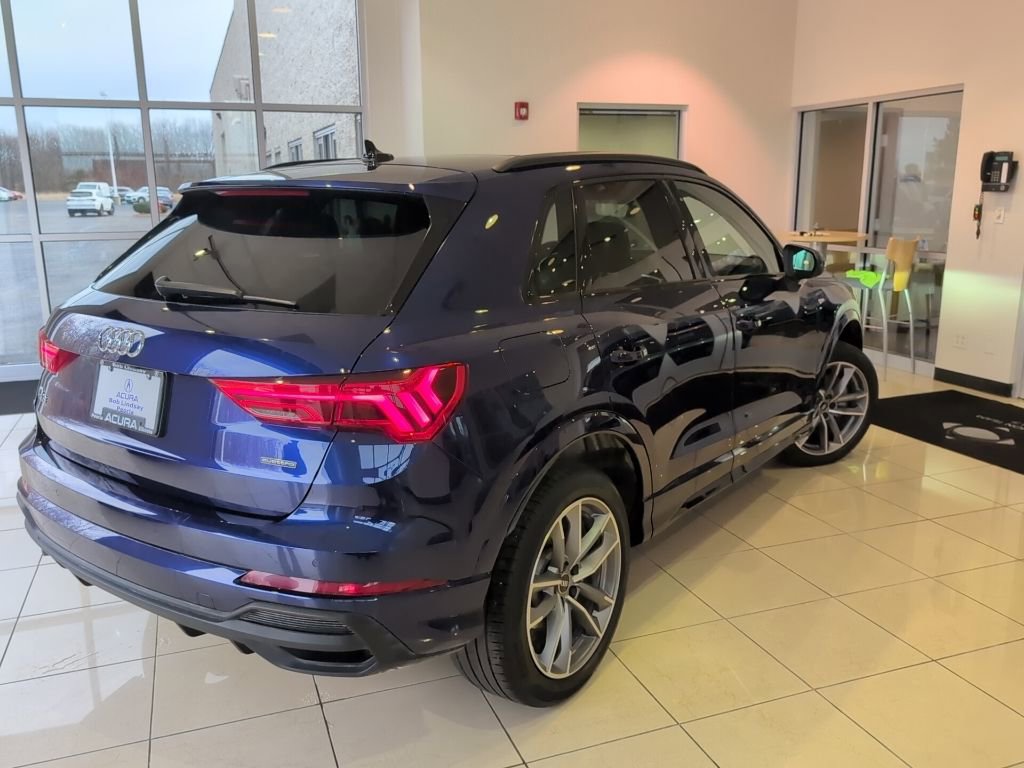 Used 2024 Audi Q3 2.0T Premium Plus w/ Premium Plus Package image 6