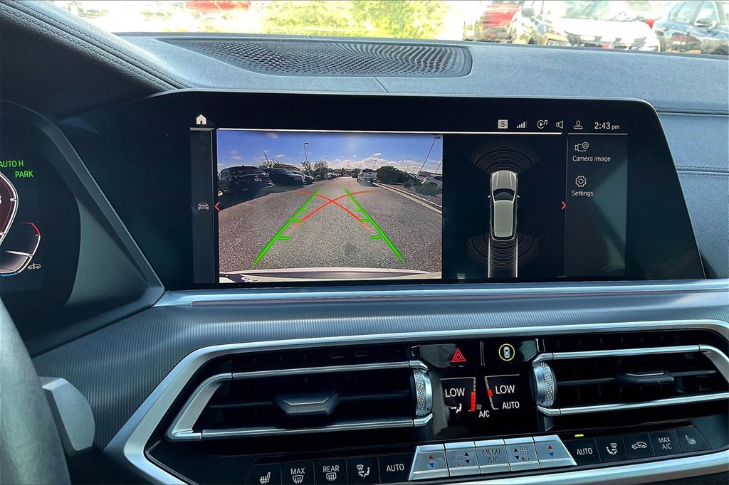 Used 2022 BMW X5 xDrive40i w/ Premium Package image 21