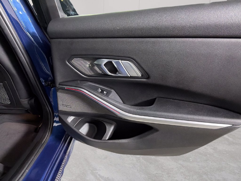 Used 2023 BMW 330i Sedan w/ Premium Package RWD image 33