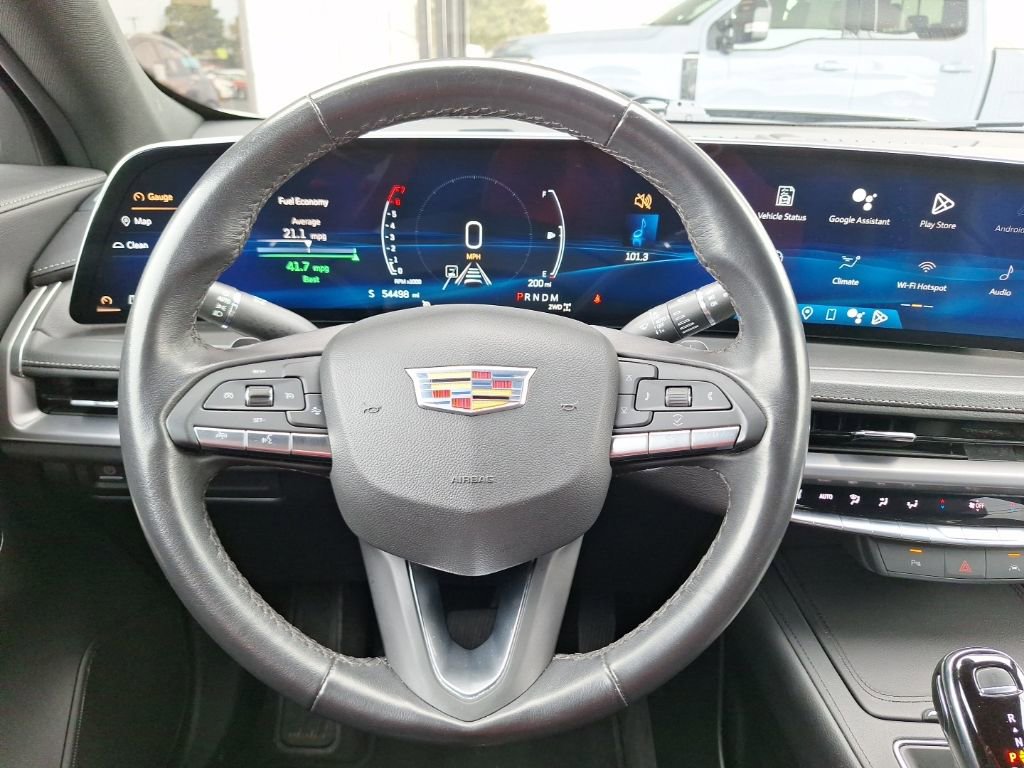 Used 2024 Cadillac XT4 Premium Luxury image 7