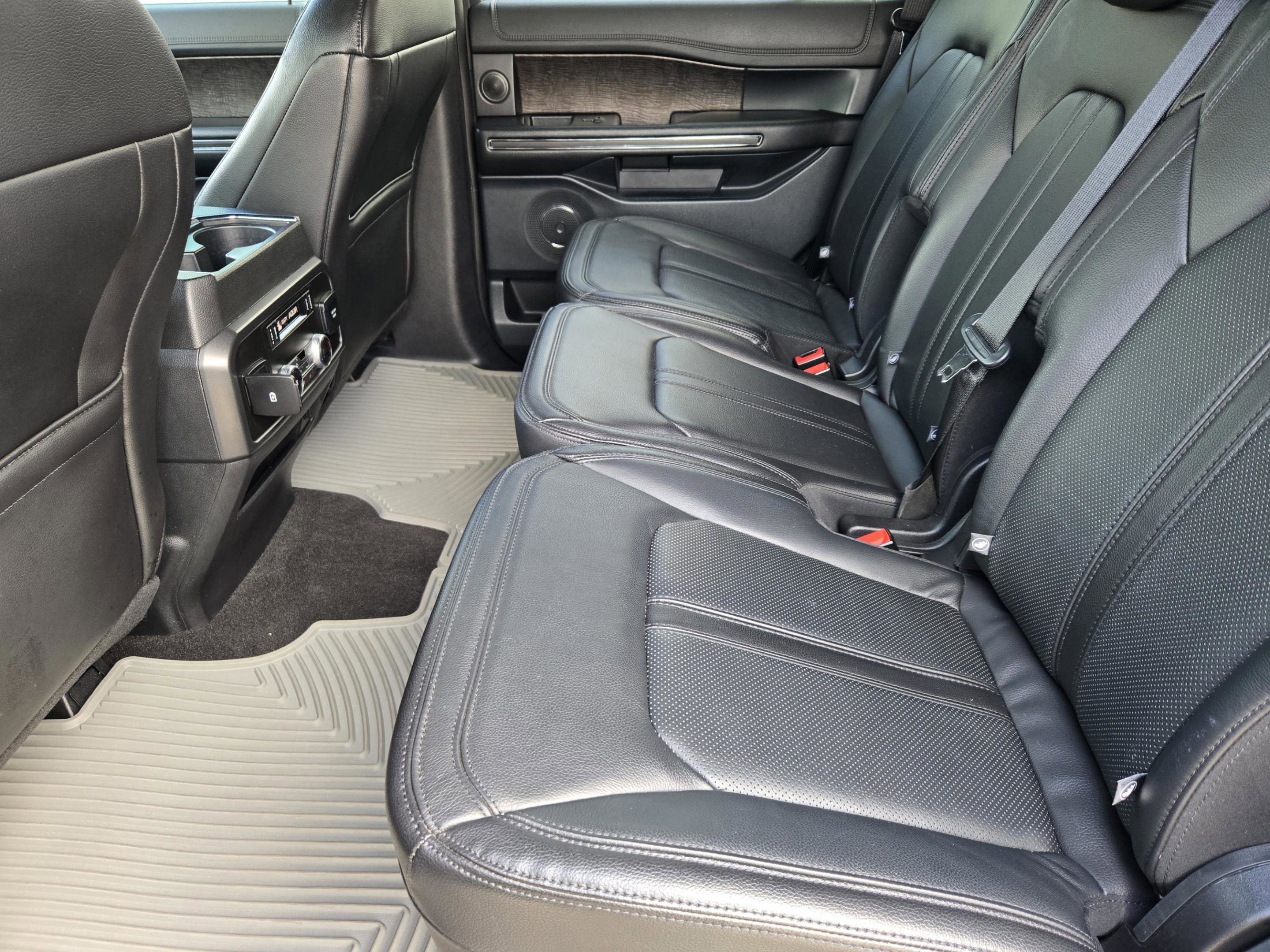 Used 2020 Ford Expedition Limited w/ Equipment Group 302A RWD image 29