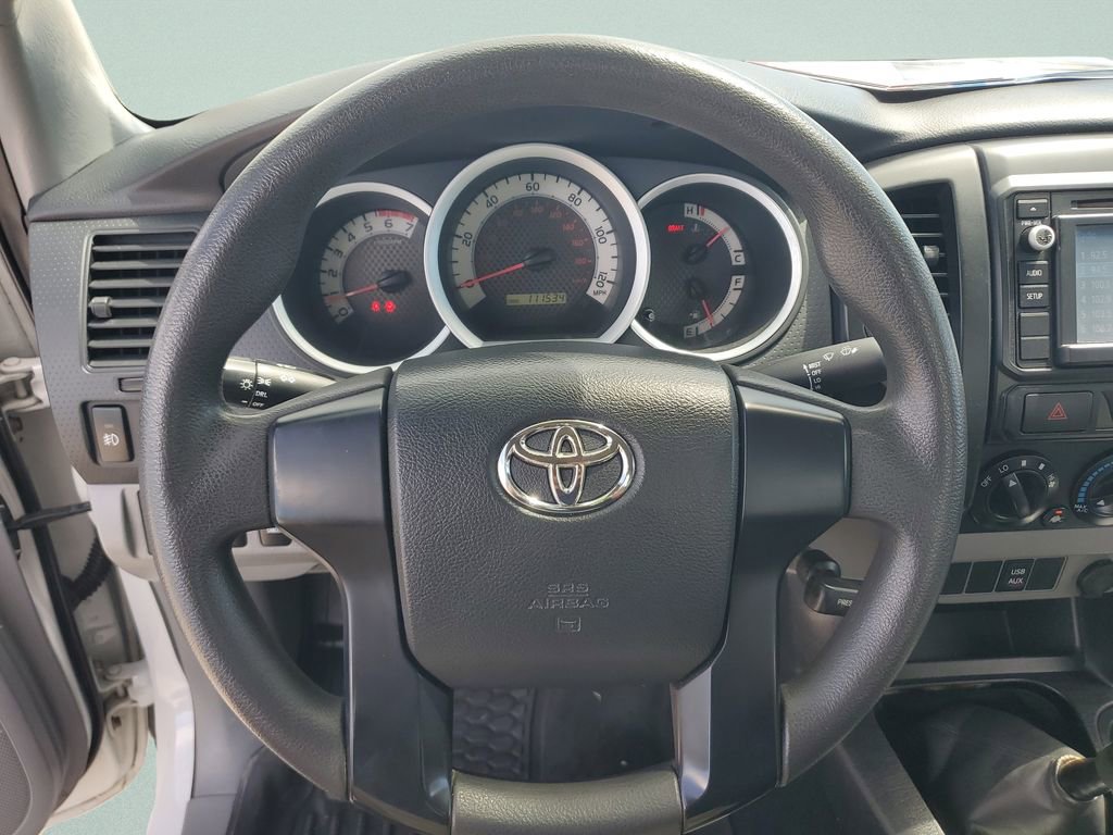 Used 2014 Toyota Tacoma 4x4 Regular Cab image 14