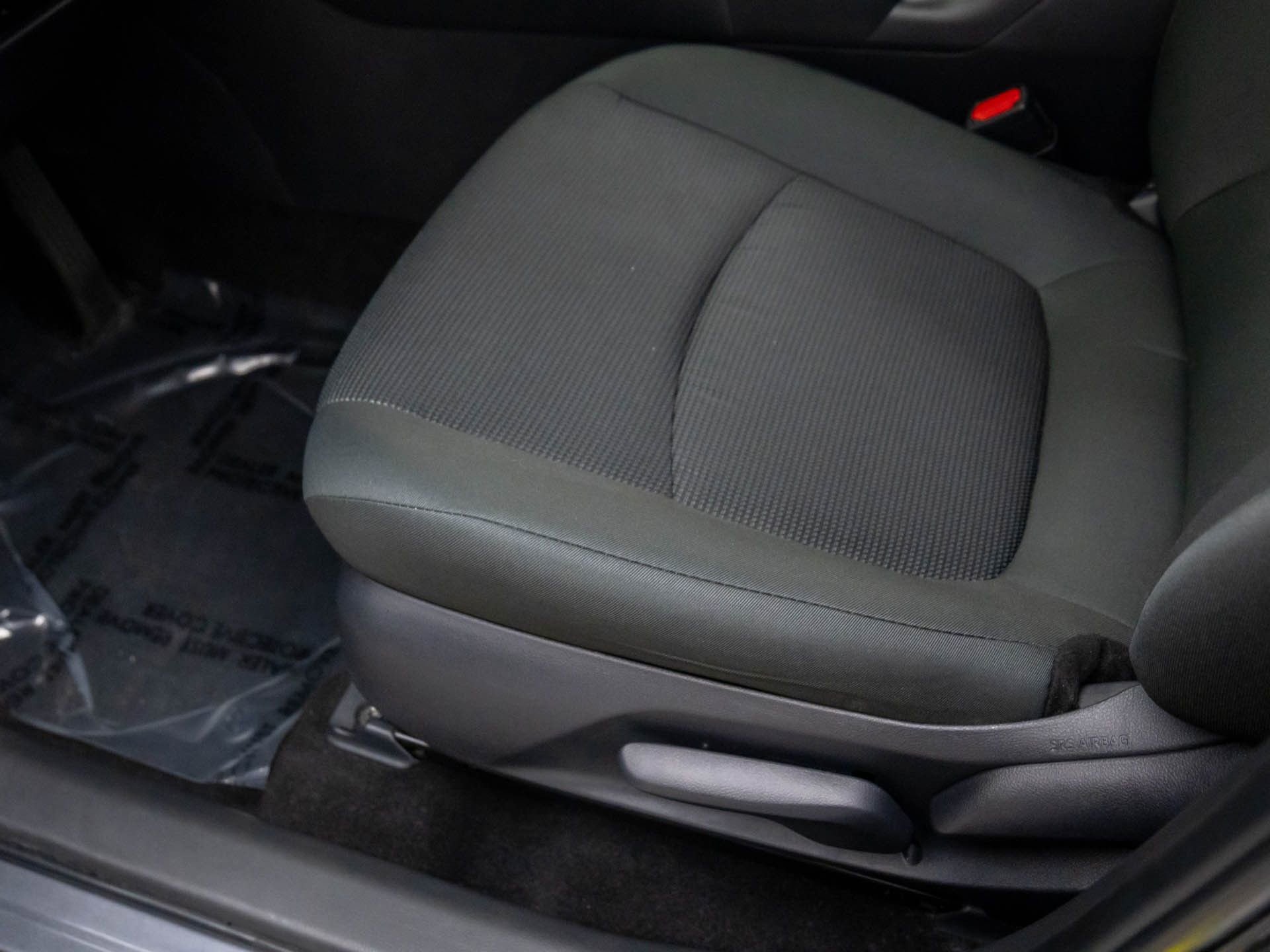 Used 2025 Toyota RAV4 LE image 15