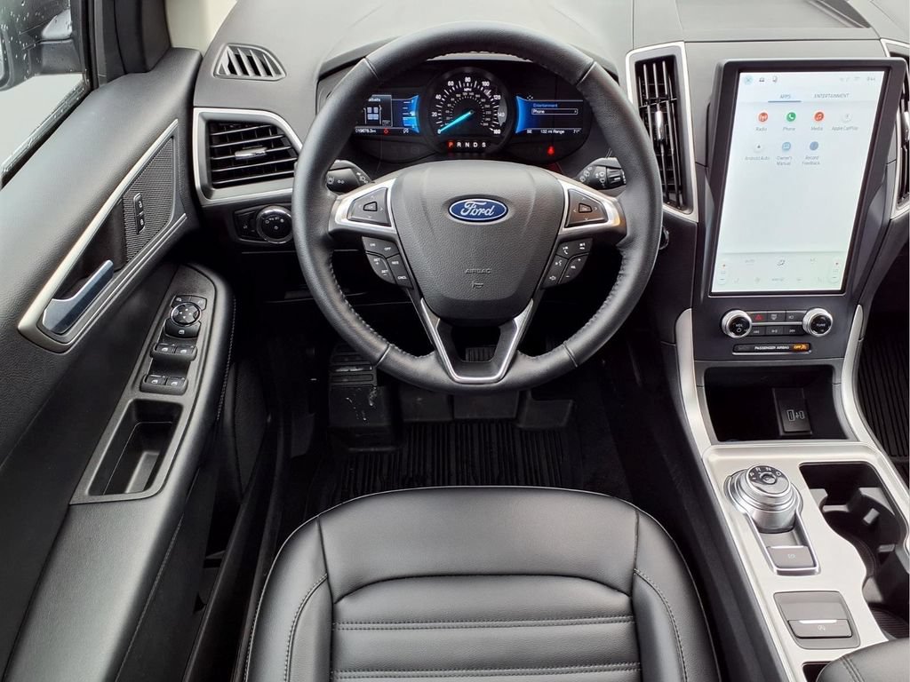 Used 2024 Ford Edge SEL AWD/4WD image 13