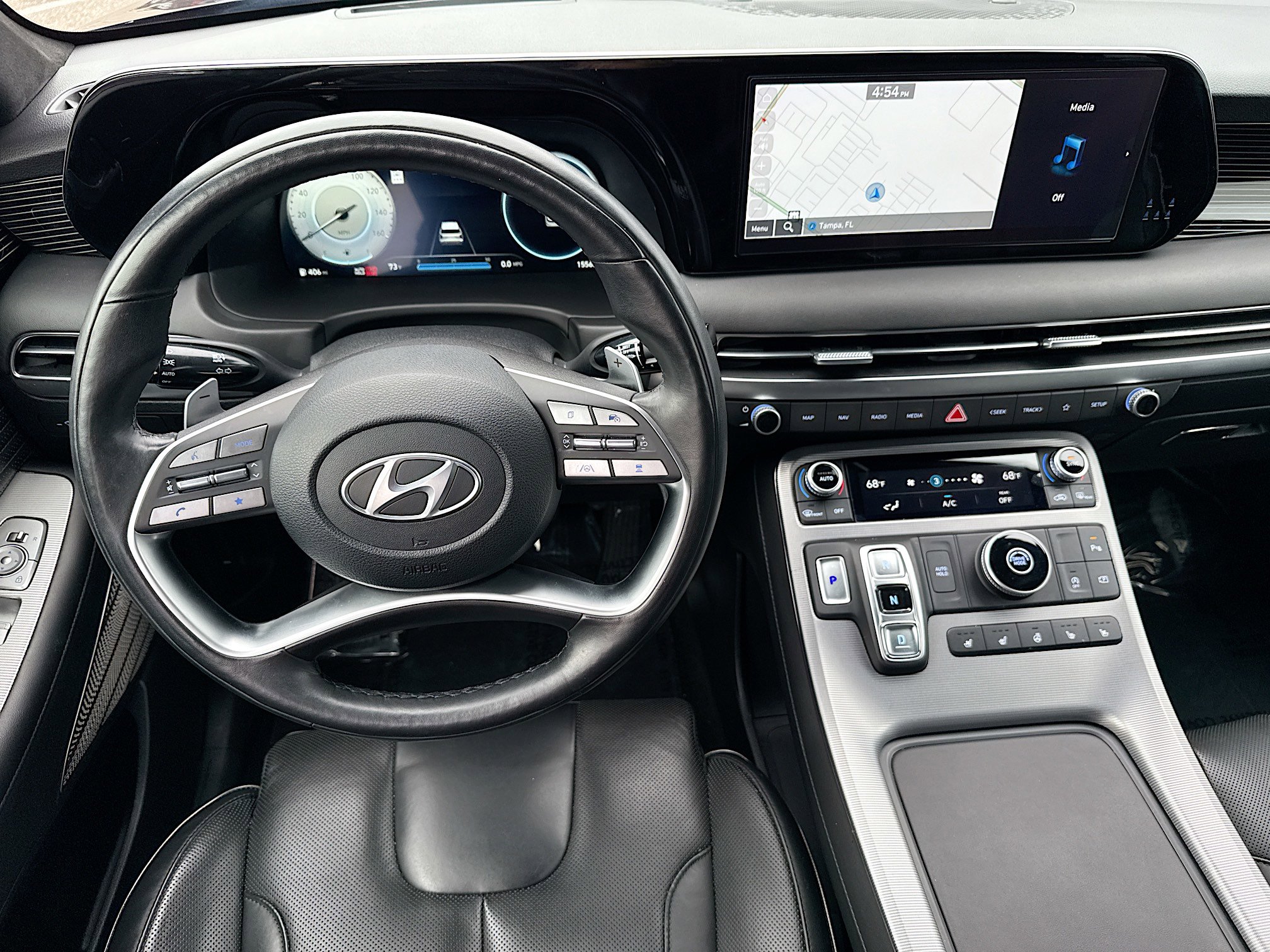 Used 2024 Hyundai Palisade Calligraphy image 19