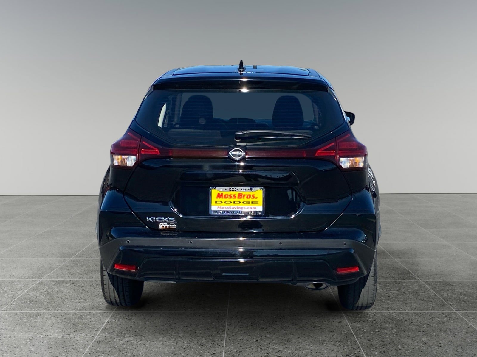 Used 2024 Nissan Kicks S FWD image 4
