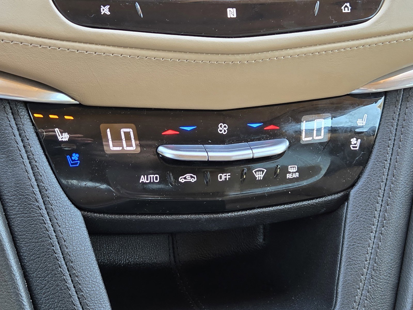 Used 2020 Cadillac XT5 Sportv w/ Platinum Package AWD/4WD image 20